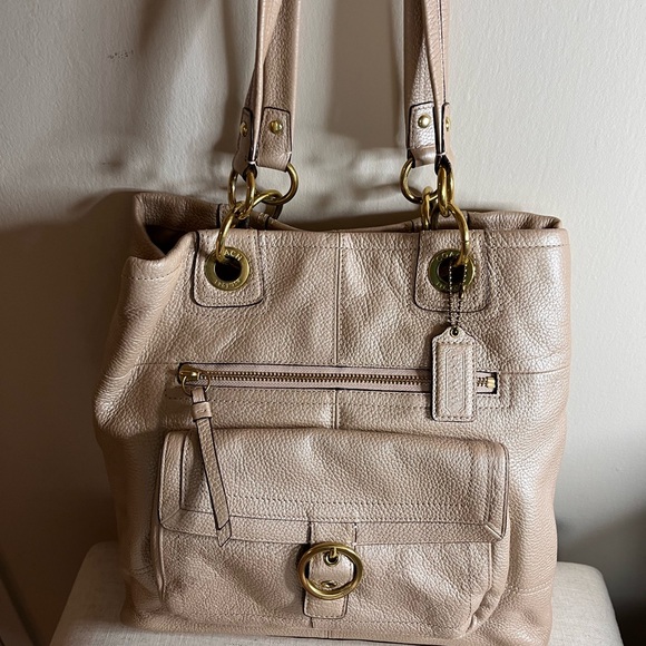 Coach Handbags - Coach Penelope shoulder tote